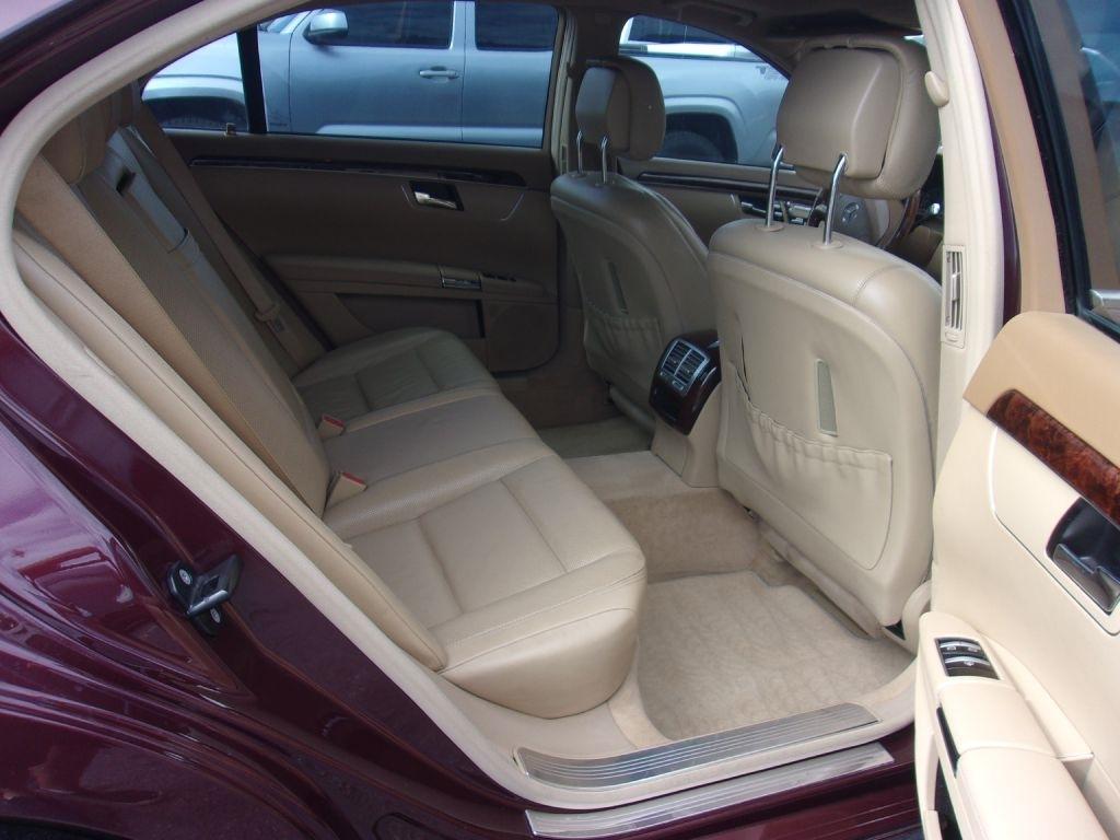 Mercedes-Benz S-Class S550 2011