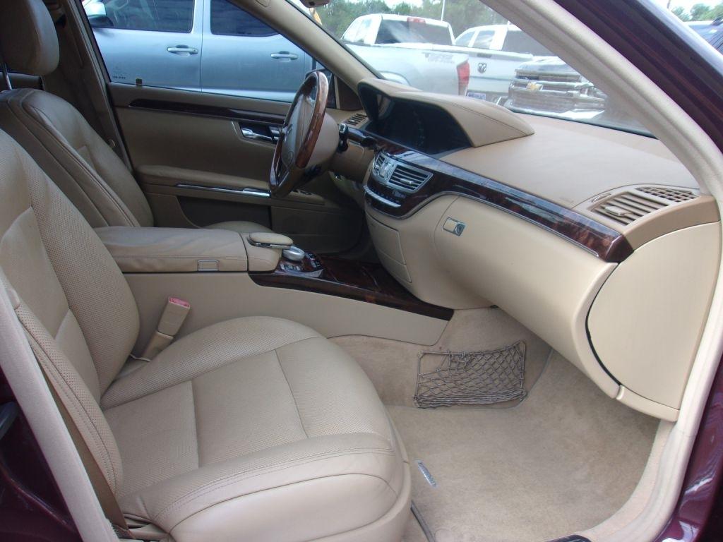 Mercedes-Benz S-Class S550 2011