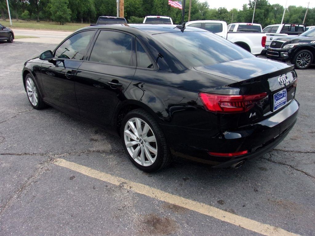 Audi A4 2.0T Premium Sedan 2017