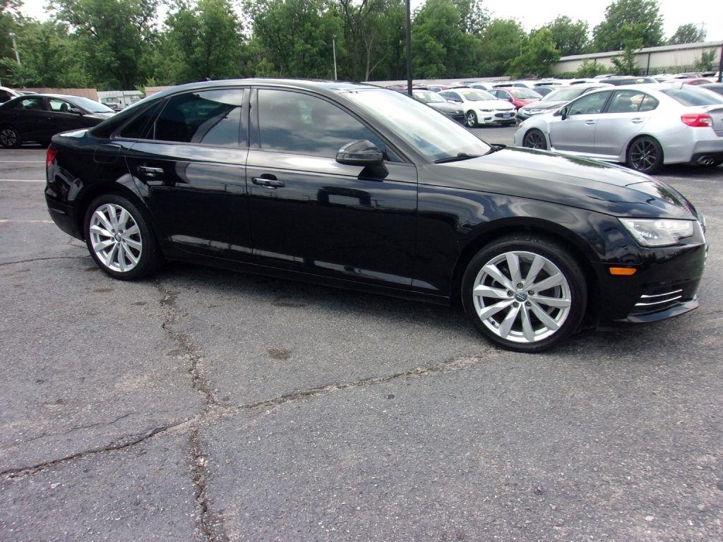 Audi A4 2.0T Premium Sedan 2017