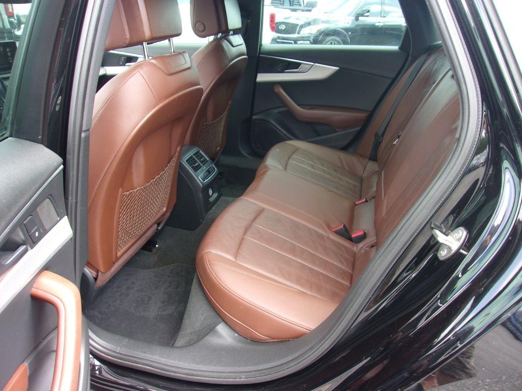 Audi A4 2.0T Premium Sedan 2017