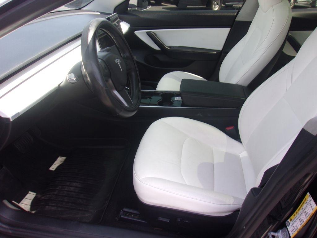 Tesla Model 3 Standard Range Plus 2020