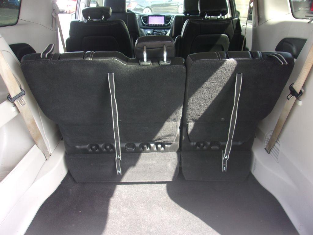Chrysler Pacifica Touring-L 2022