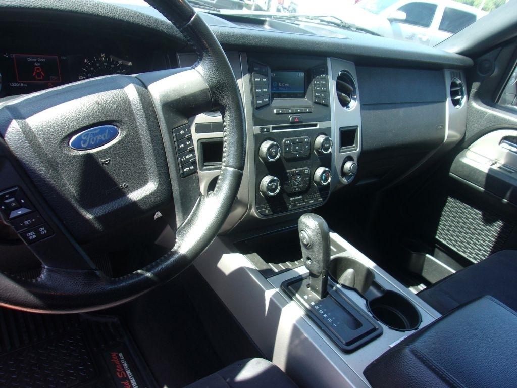 Ford Expedition EL XLT 2WD 2017