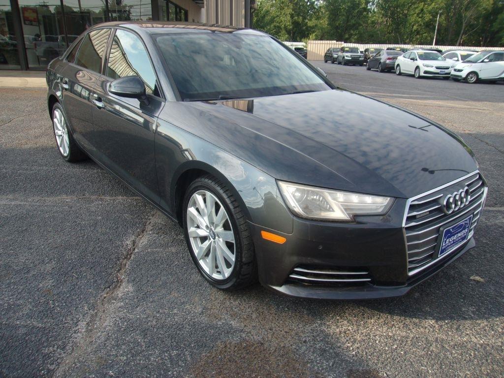Audi A4 2.0T Premium quattro Sedan 2017
