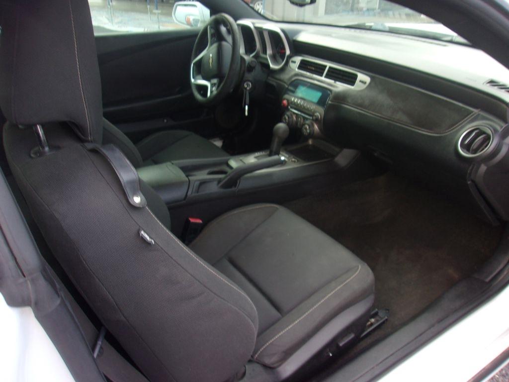 Chevrolet Camaro Coupe 1LT 2012