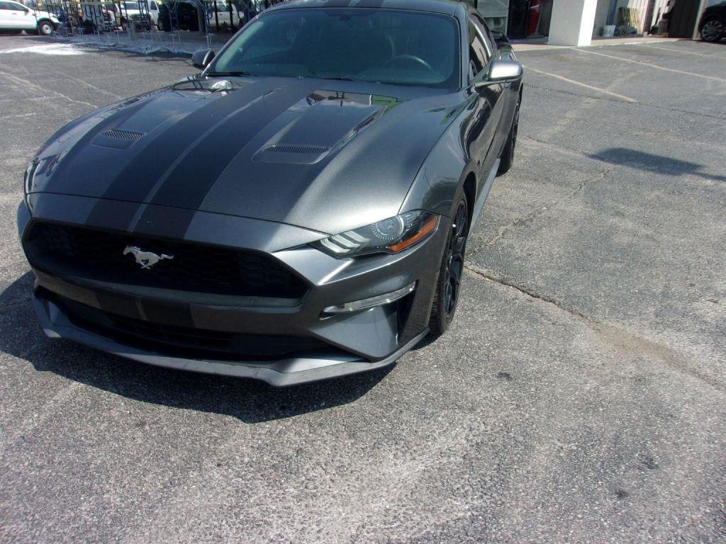 Ford Mustang EcoBoost Coupe 2018
