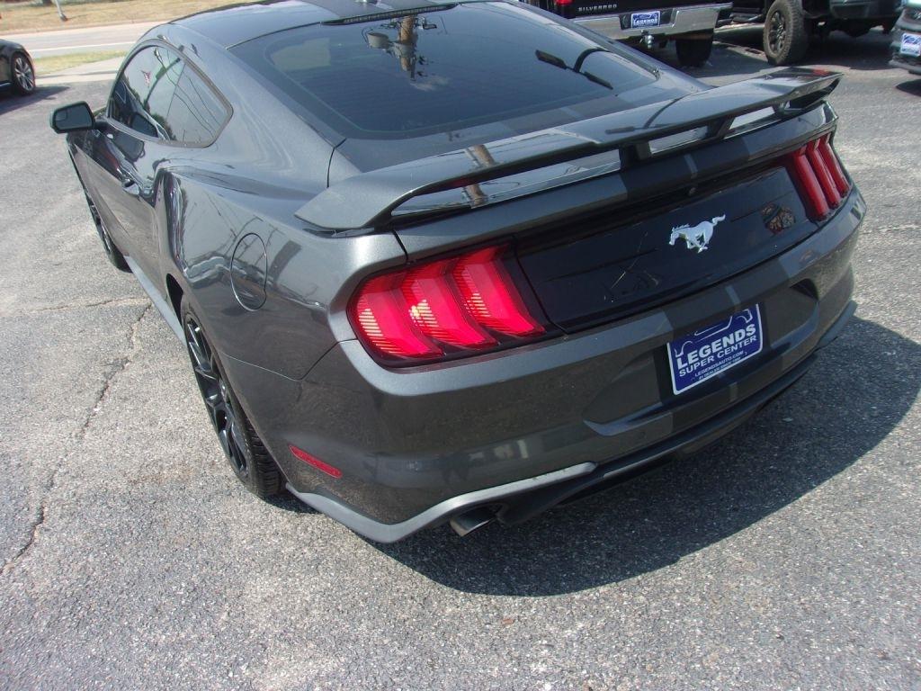 Ford Mustang EcoBoost Coupe 2018