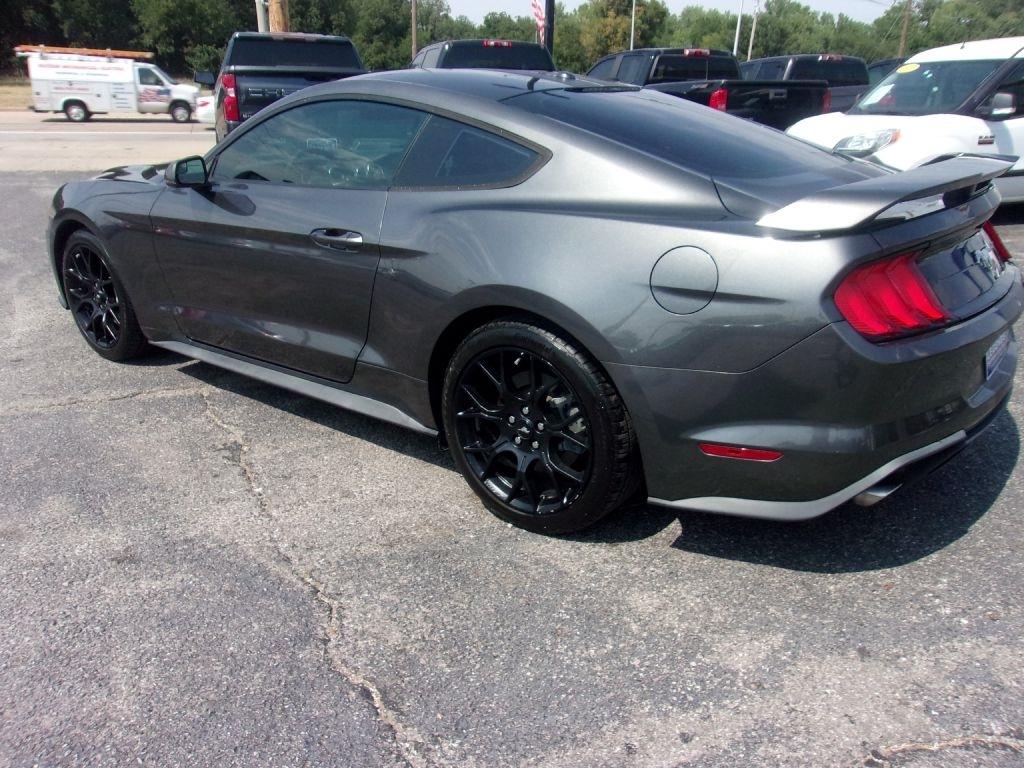 Ford Mustang EcoBoost Coupe 2018