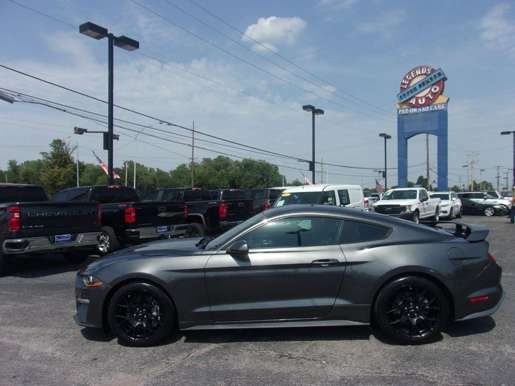 Ford Mustang EcoBoost Coupe 2018
