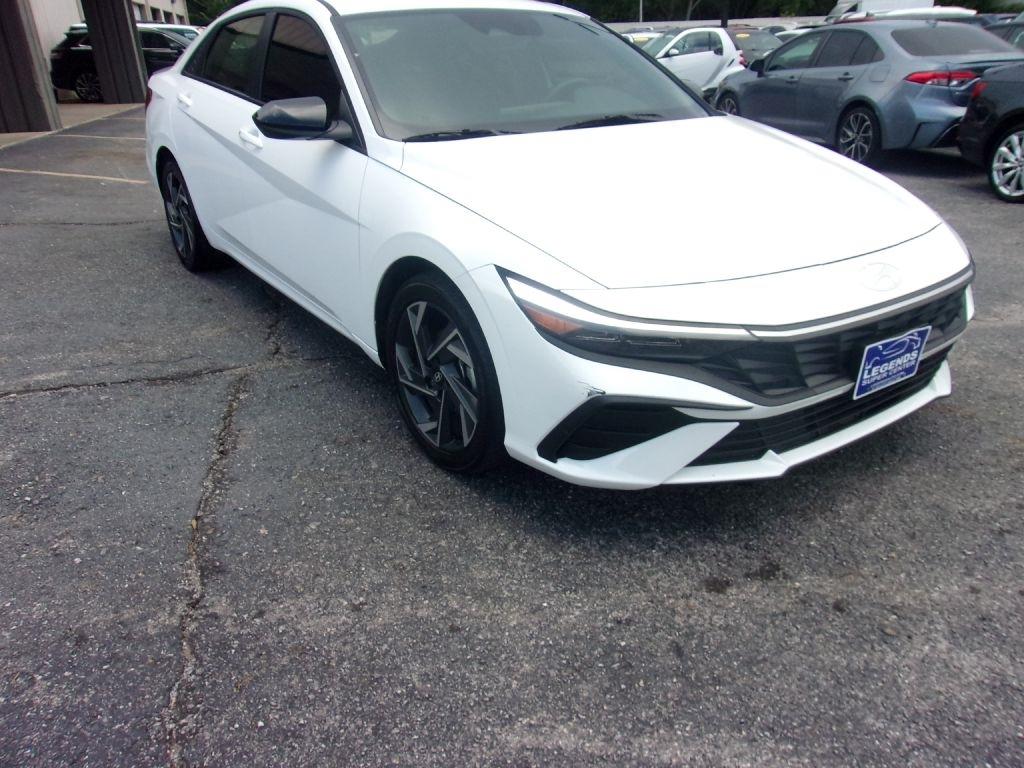 Hyundai Elantra SEL Sport 2025