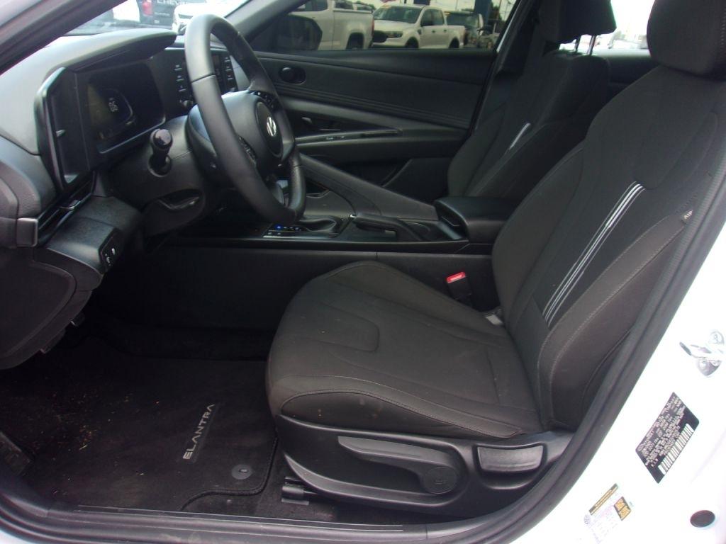 Hyundai Elantra SEL Sport 2025