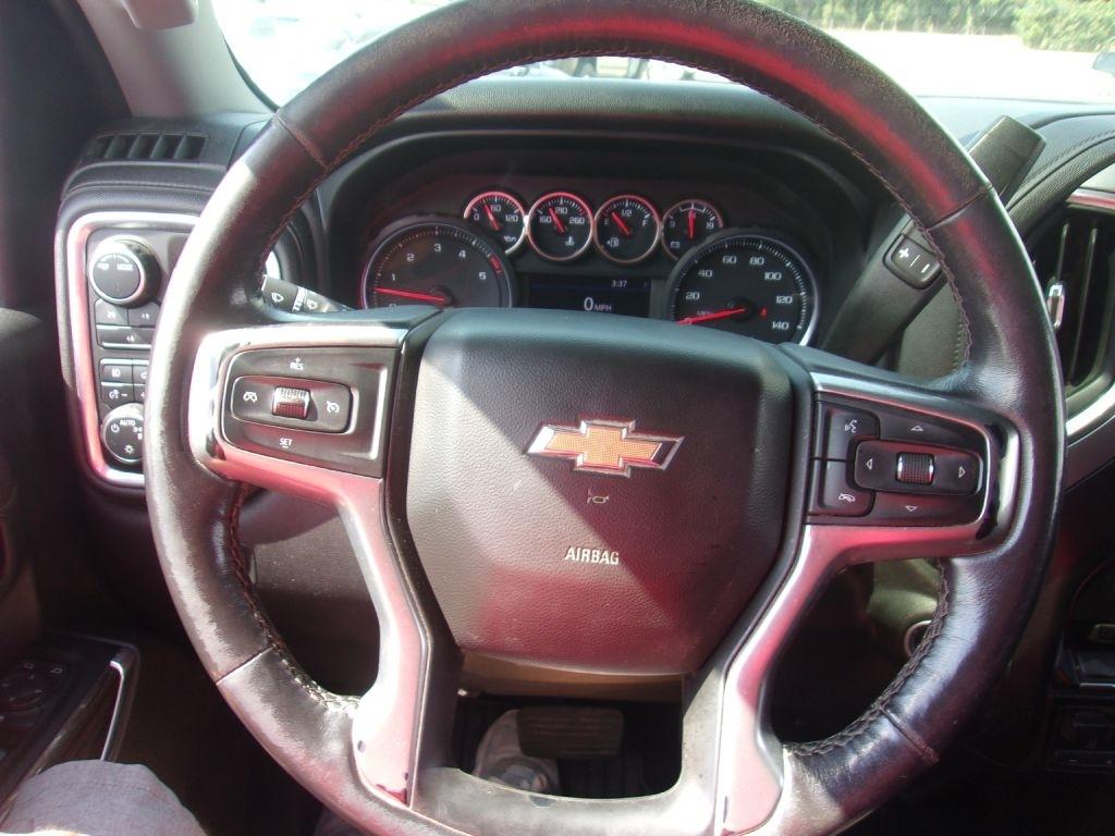 Chevrolet Silverado 2500HD LT Crew Cab Long Box 4WD 2022