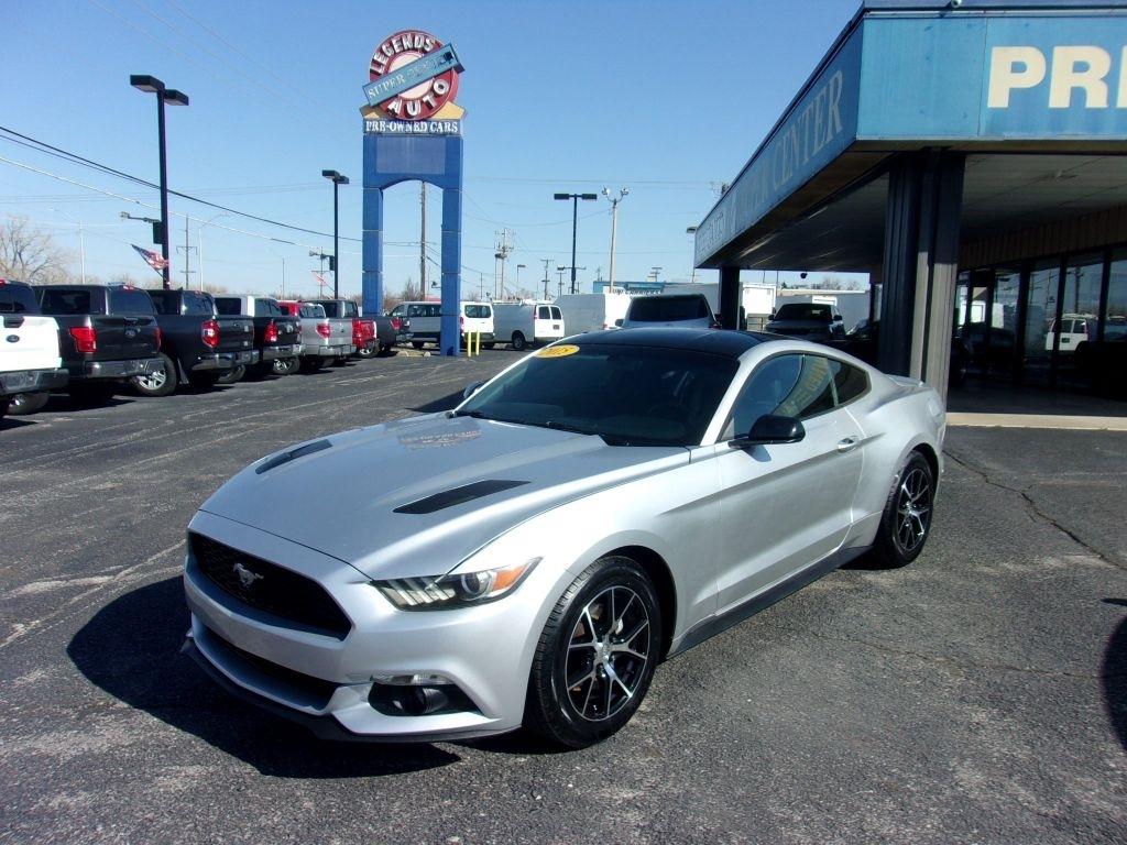 Ford Mustang EcoBoost Coupe 2015
