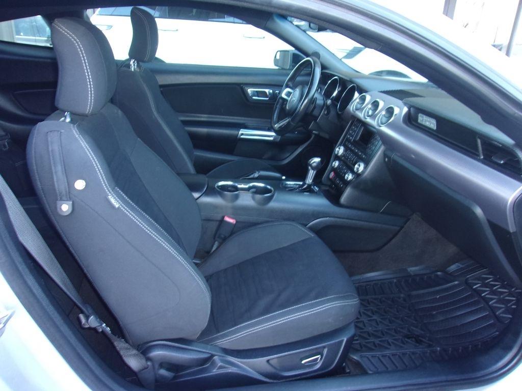 Ford Mustang EcoBoost Coupe 2015
