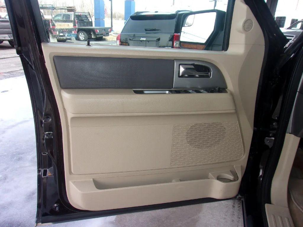Ford Expedition King Ranch 2WD 2013