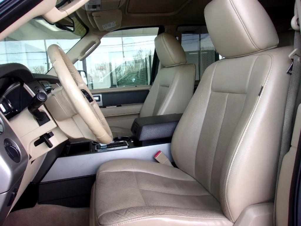 Ford Expedition King Ranch 2WD 2013