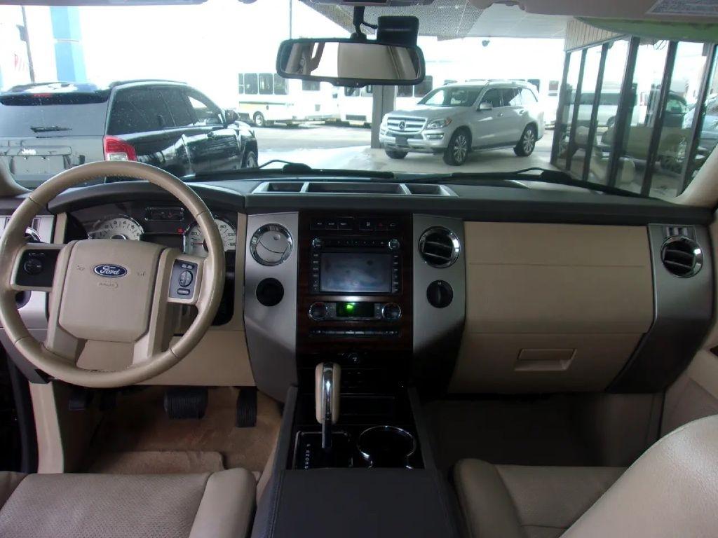Ford Expedition King Ranch 2WD 2013