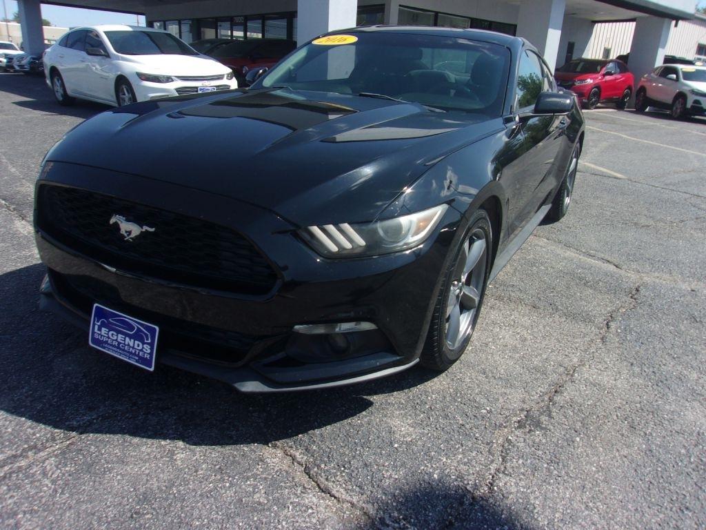Ford Mustang EcoBoost Coupe 2016