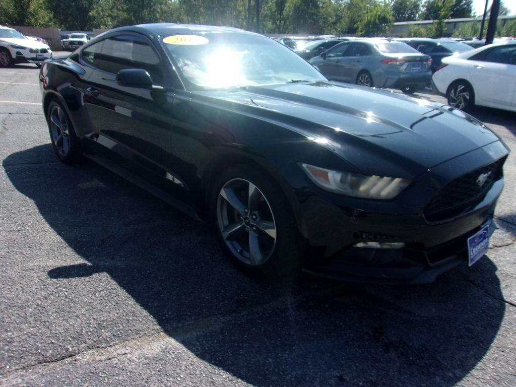 Ford Mustang EcoBoost Coupe 2016