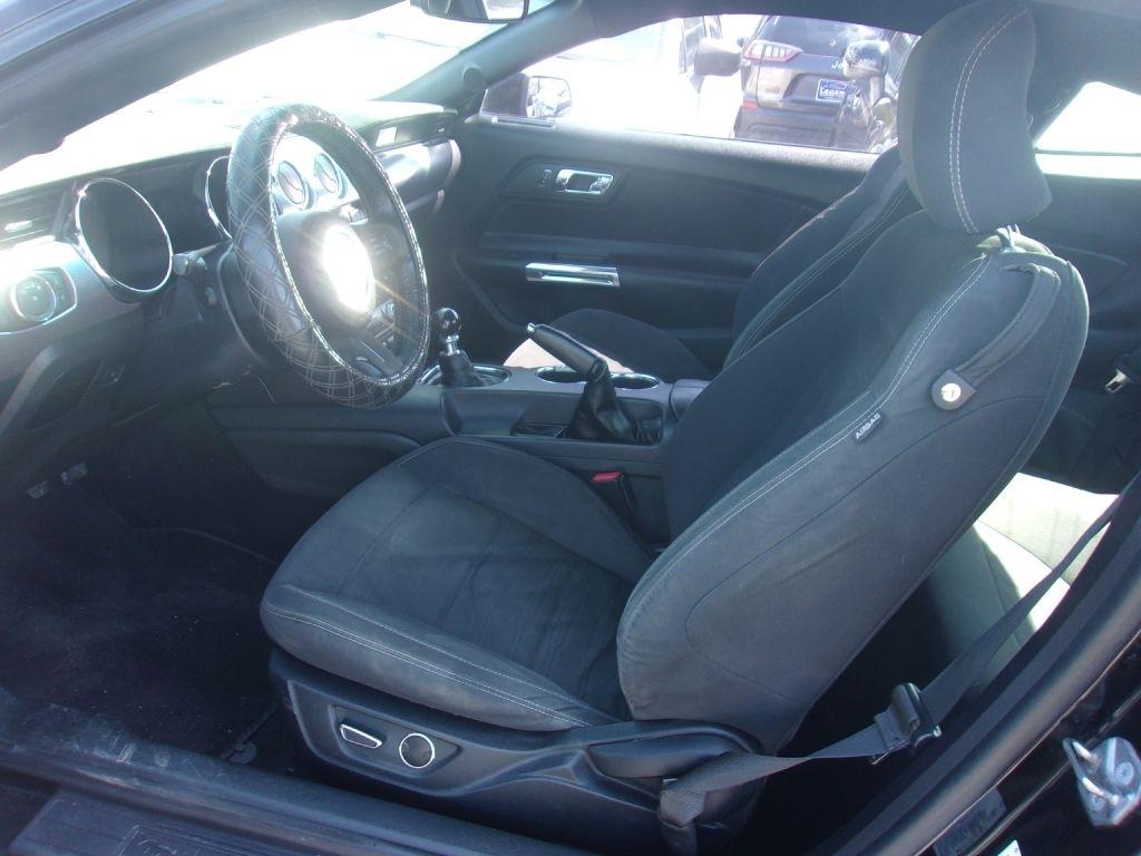 Ford Mustang EcoBoost Coupe 2016