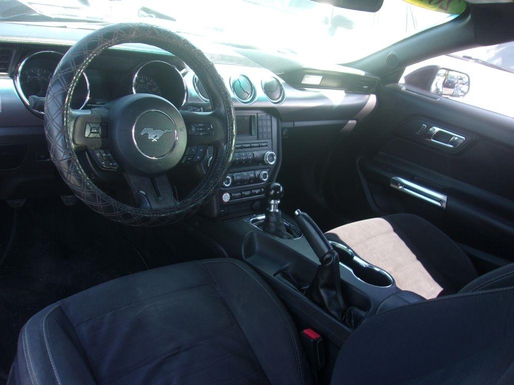 Ford Mustang EcoBoost Coupe 2016