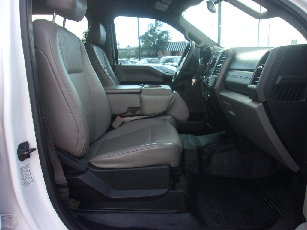 Ford F-350 SD XL Crew Cab Long Bed DRW 4WD 2018