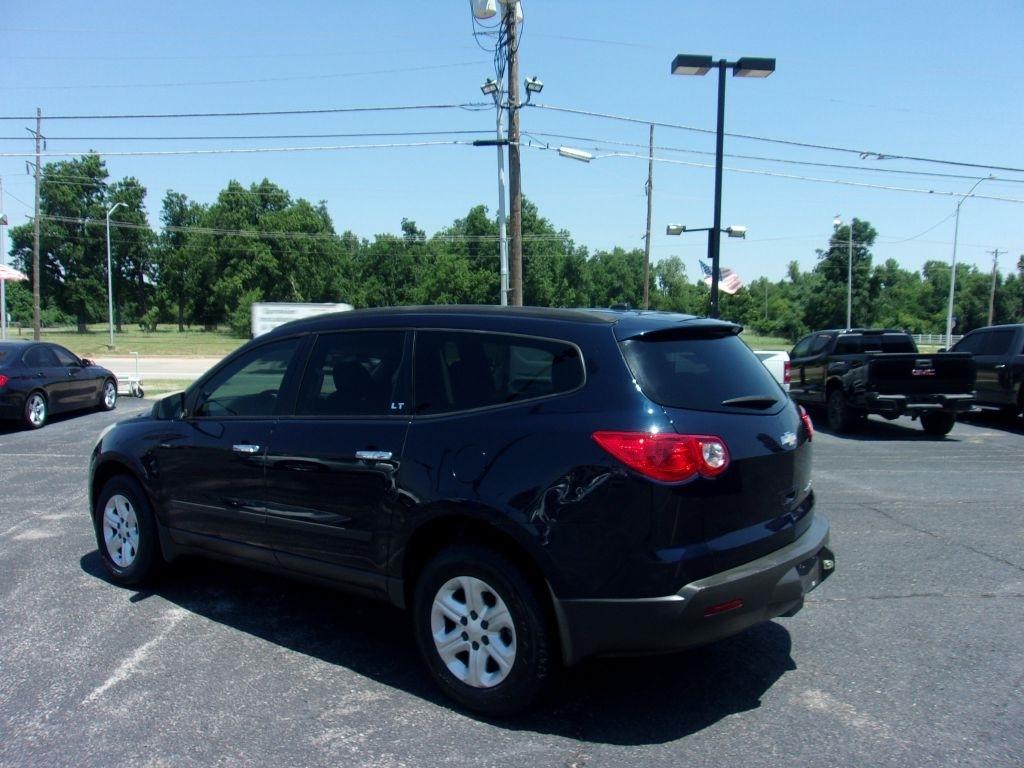 Chevrolet Traverse LS FWD 2012