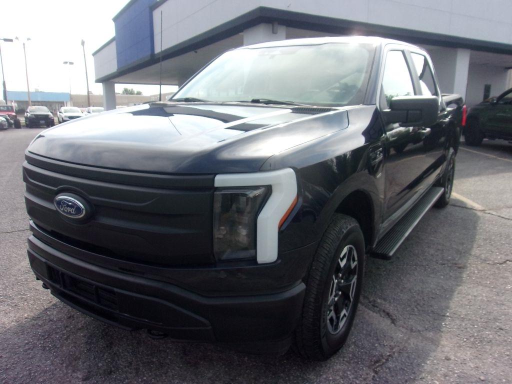 Ford F-150 Lightning Pro 2023