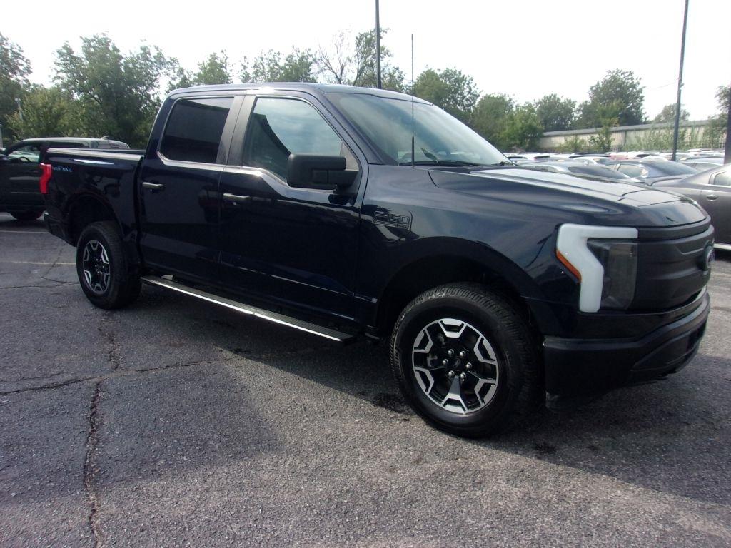 Ford F-150 Lightning Pro 2023