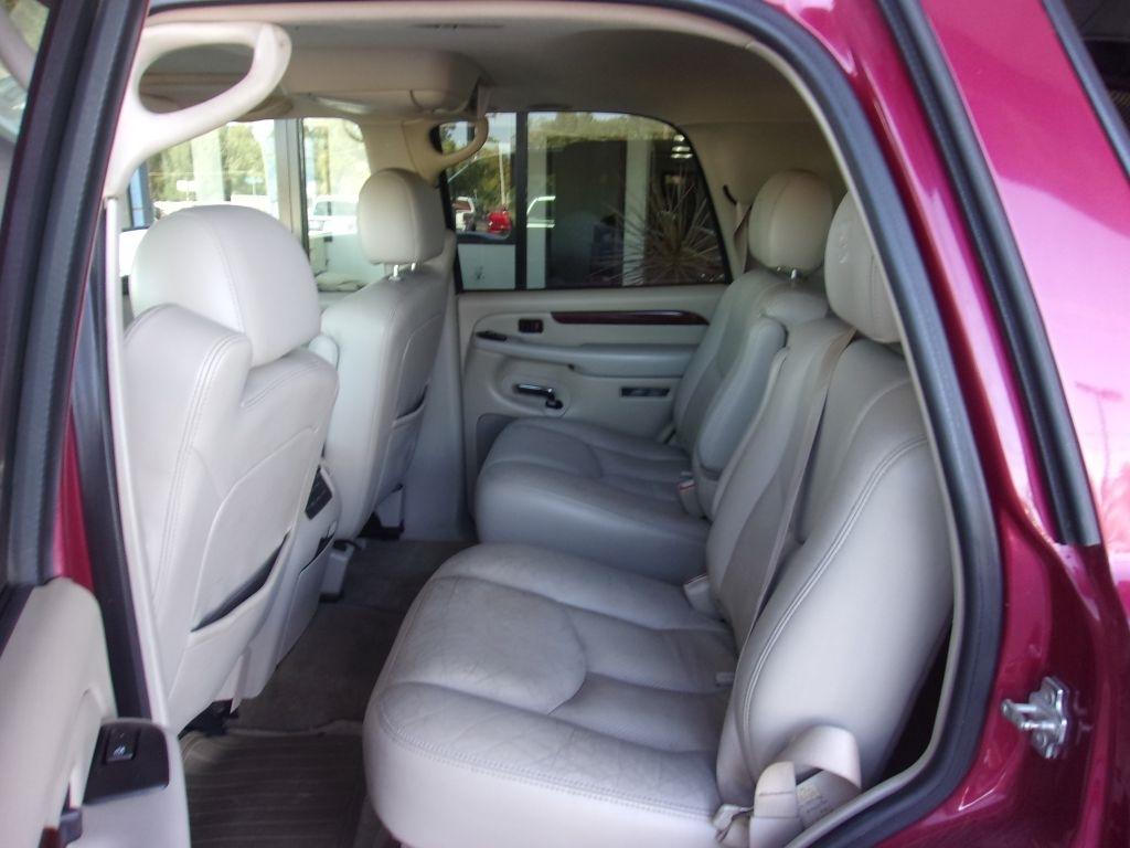 Cadillac Escalade 2WD 2006