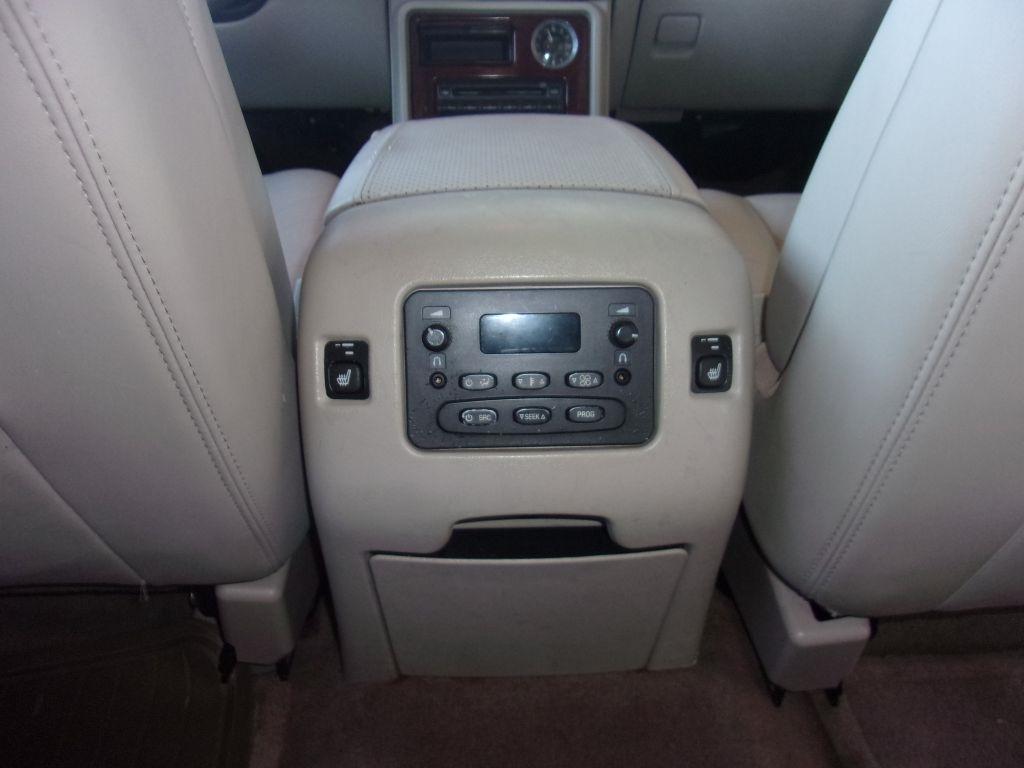 Cadillac Escalade 2WD 2006