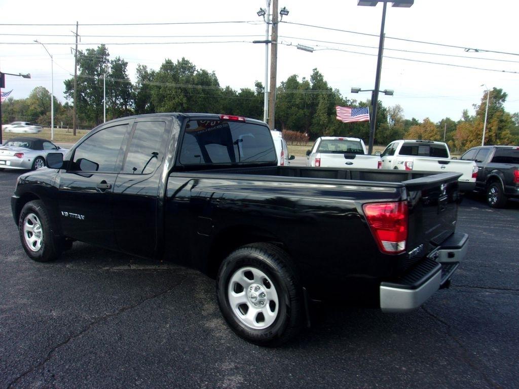 Nissan Titan S King Cab 2WD 2014