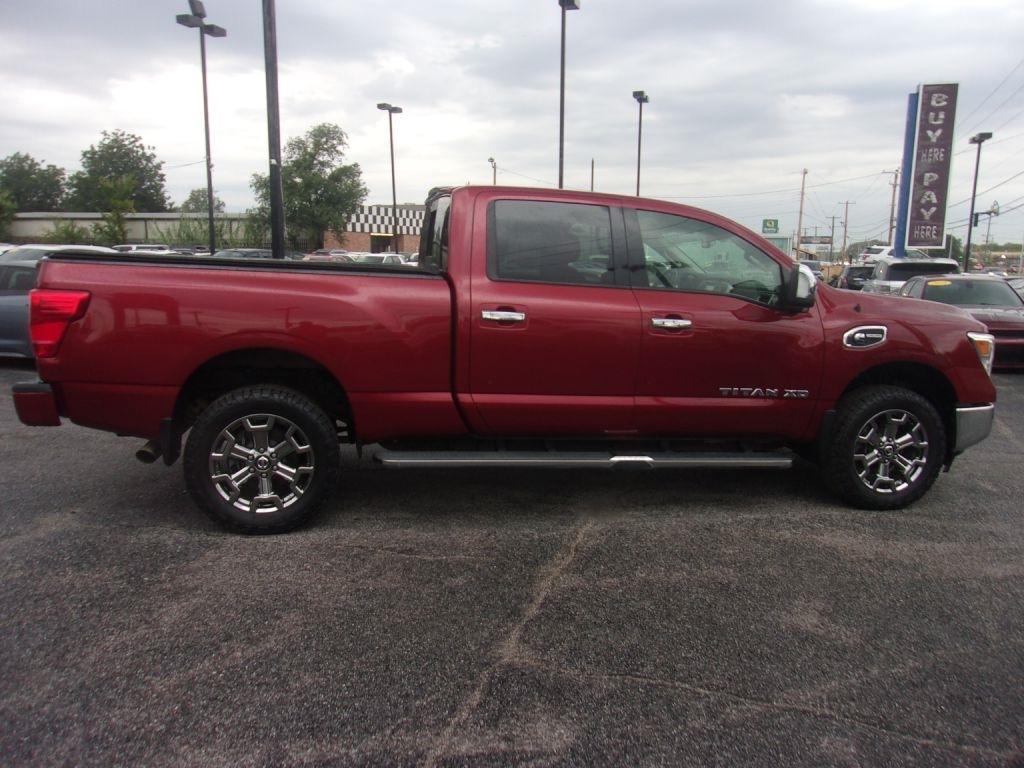 Nissan Titan XD SL 4WD Diesel 2017
