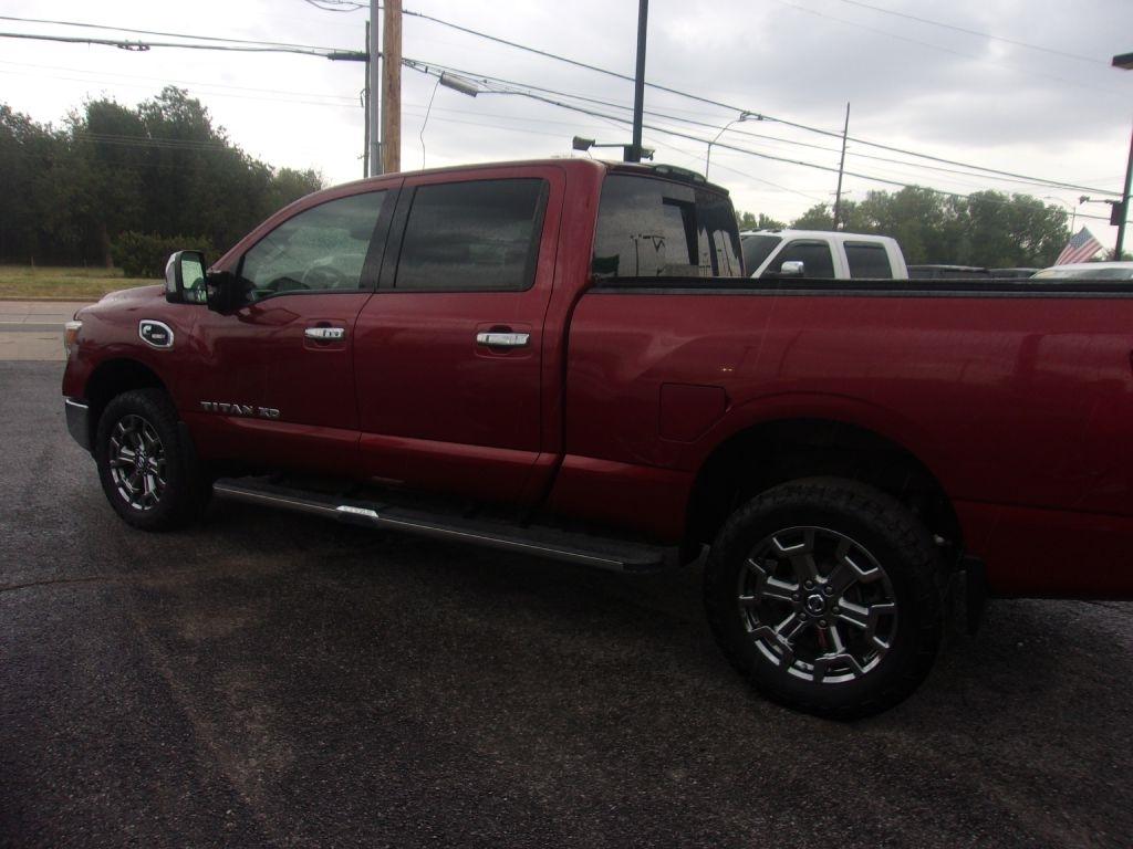 Nissan Titan XD SL 4WD Diesel 2017