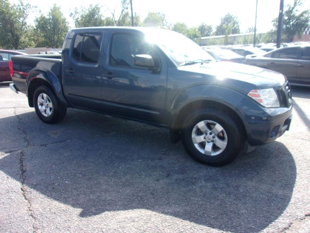 Nissan Frontier S Crew Cab 5AT 2WD 2017