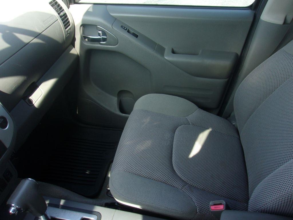 Nissan Frontier S Crew Cab 5AT 2WD 2017