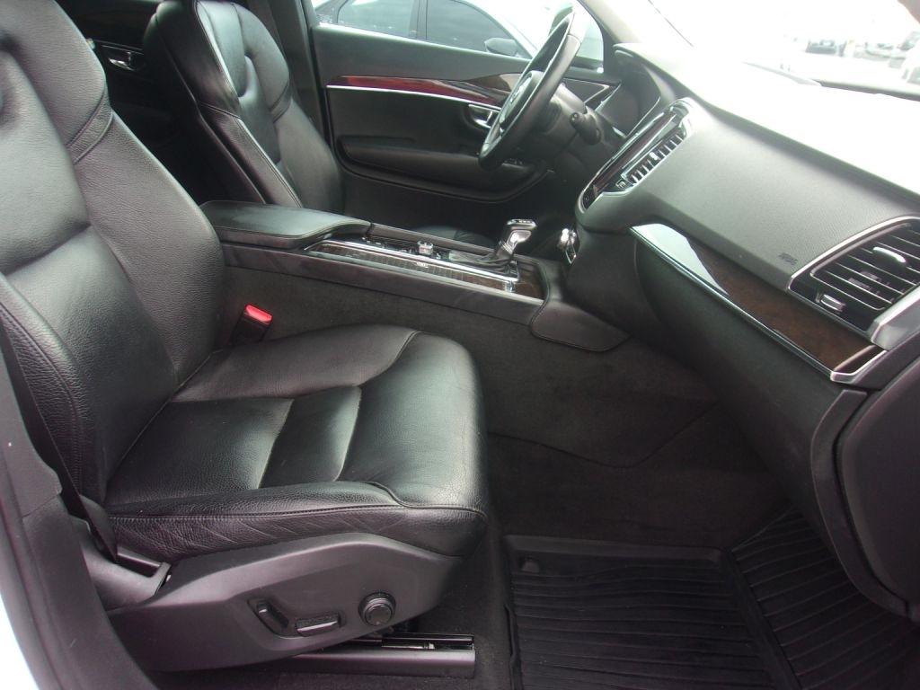 Volvo XC90 T6 Momentum AWD 2016