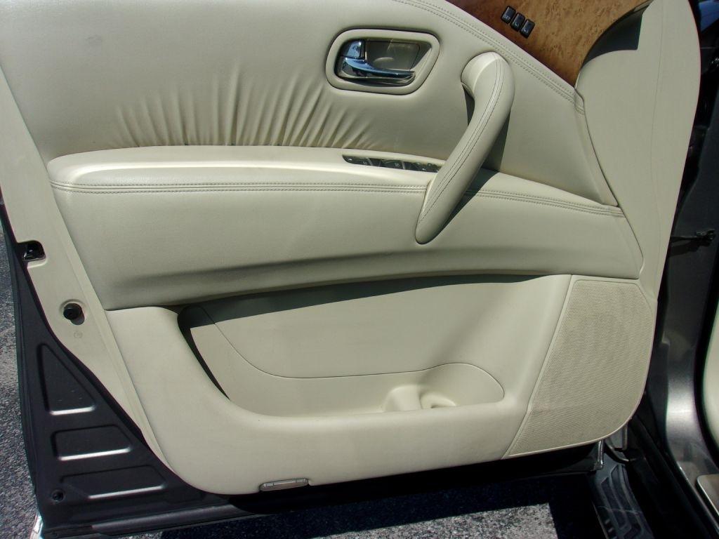 Infiniti QX80 4WD 2014