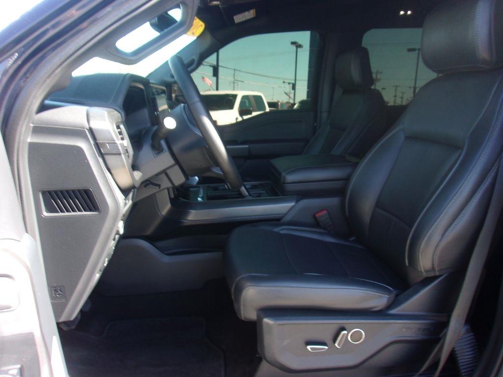Ford F-150 Lariat SuperCrew 4WD 2025