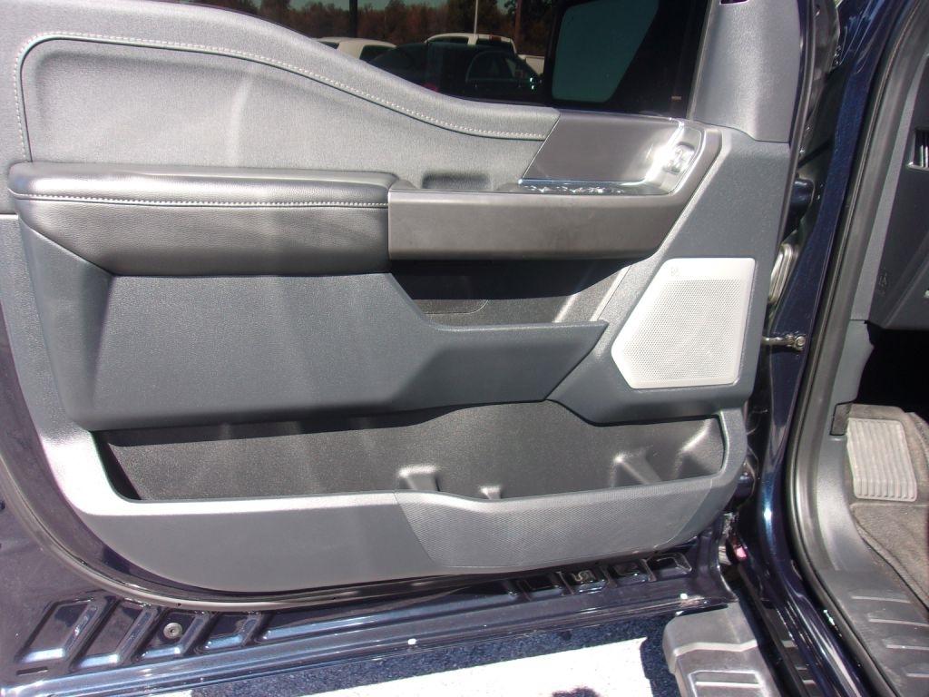 Ford F-150 Lariat SuperCrew 4WD 2025