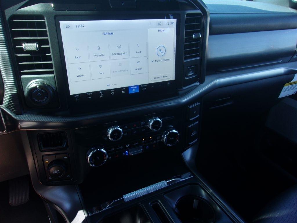 Ford F-150 Lariat SuperCrew 4WD 2025