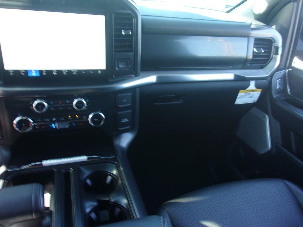 Ford F-150 Lariat SuperCrew 4WD 2025