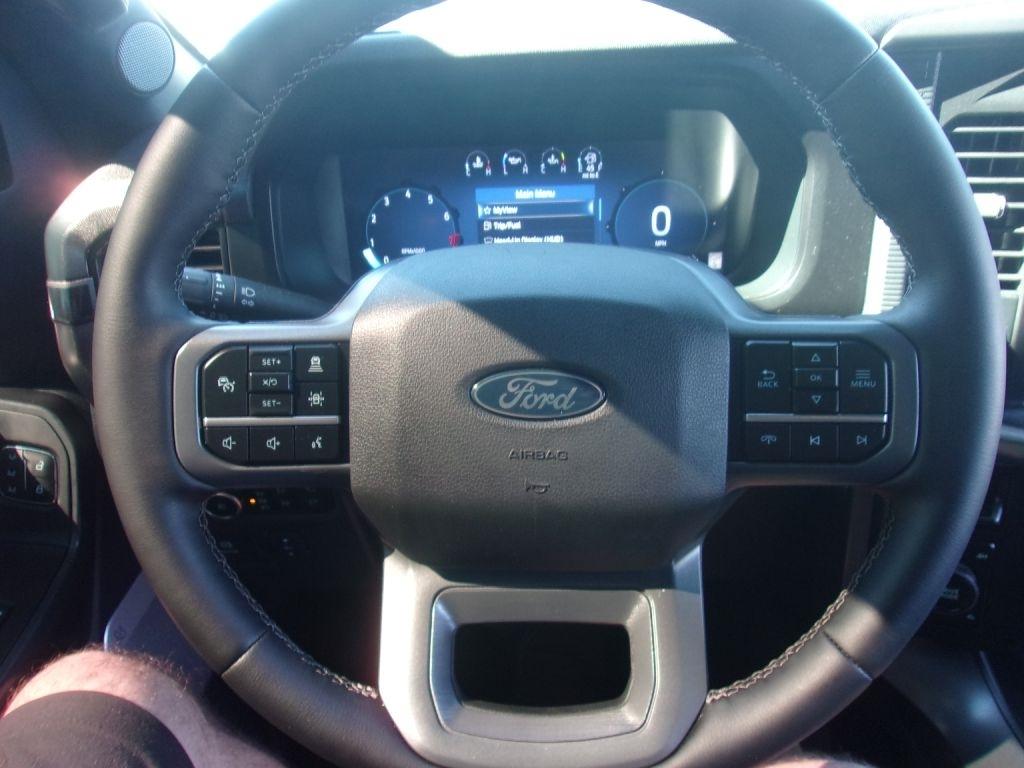 Ford F-150 Lariat SuperCrew 4WD 2025