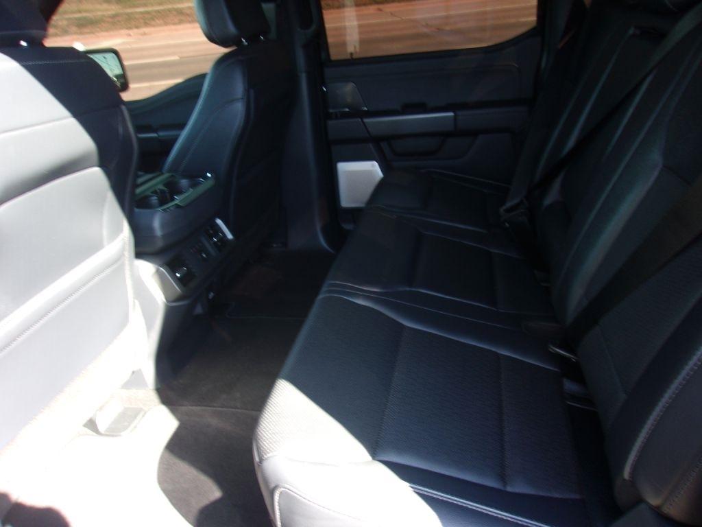 Ford F-150 Lariat SuperCrew 4WD 2025