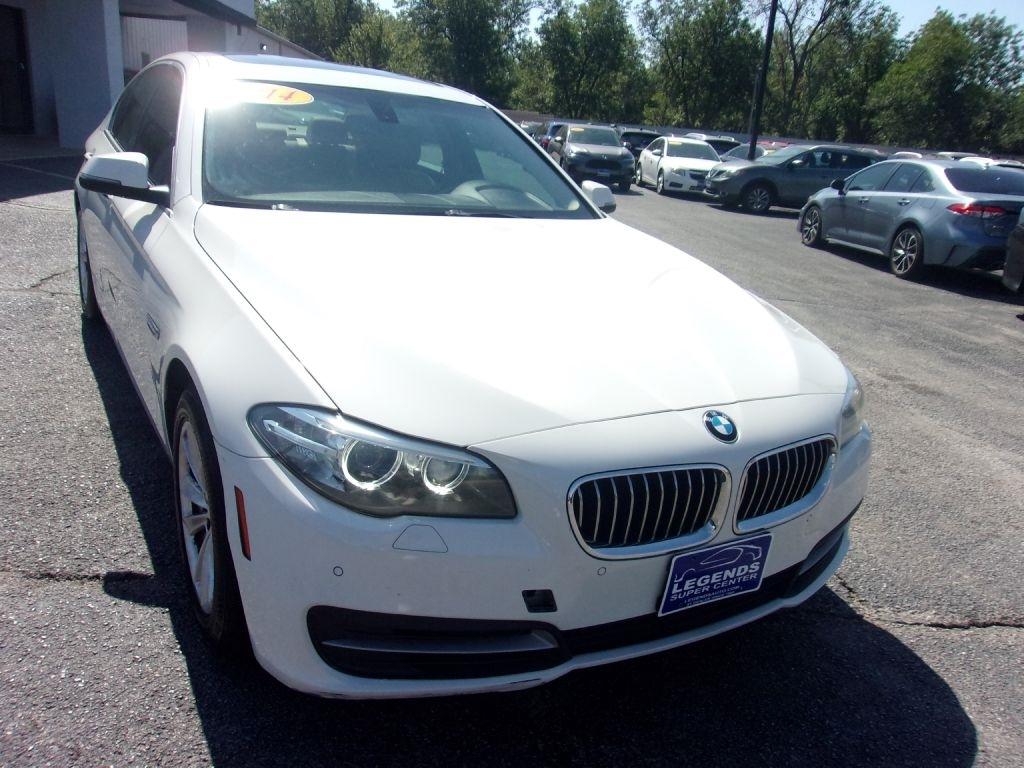 BMW 5-Series 528i 2014