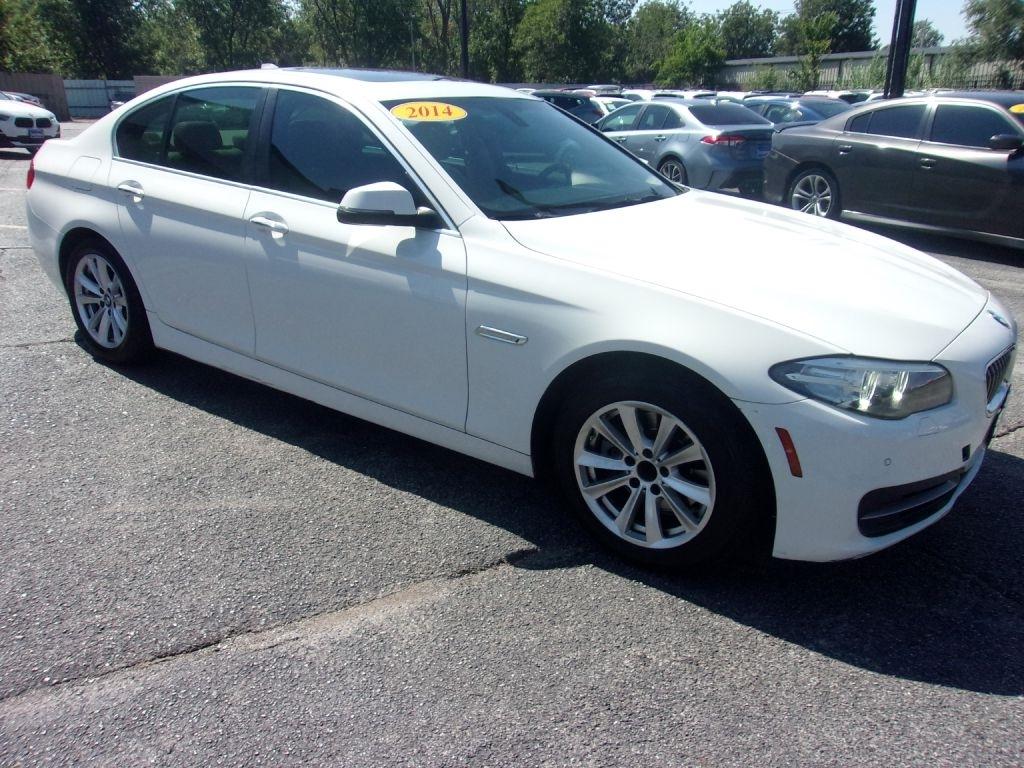 BMW 5-Series 528i 2014