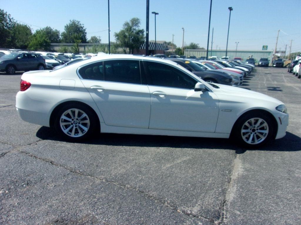 BMW 5-Series 528i 2014