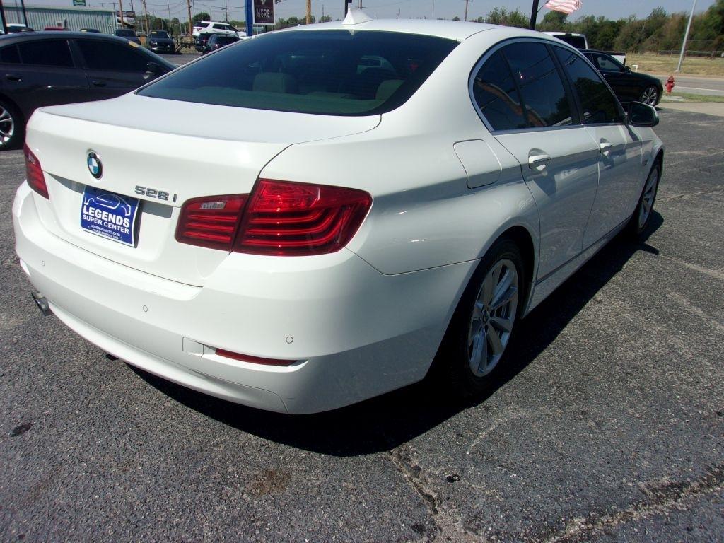BMW 5-Series 528i 2014