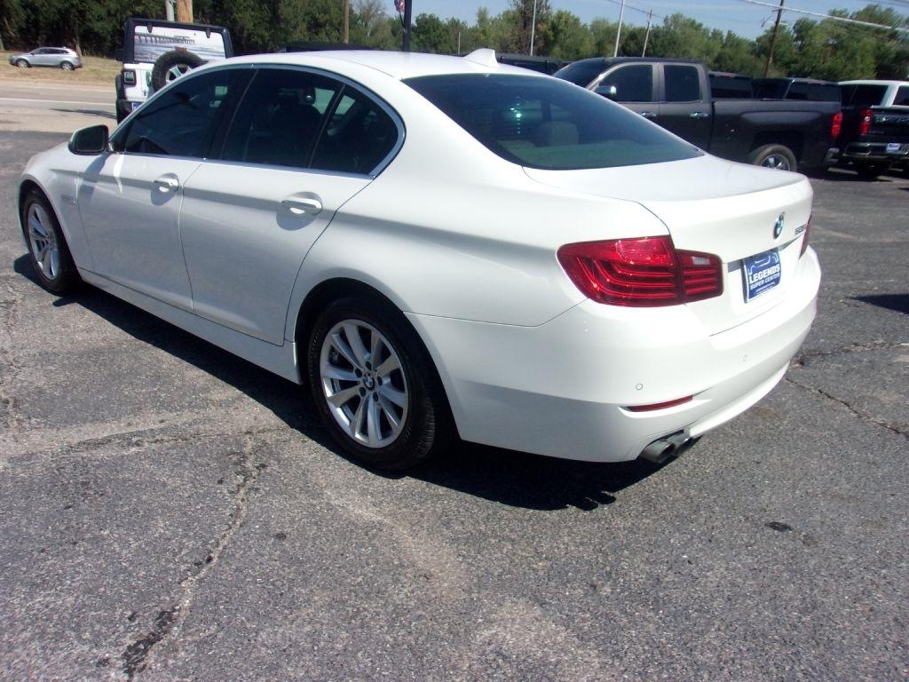 BMW 5-Series 528i 2014